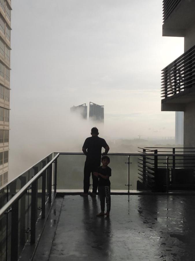 D Bunga مسلم Homestay Pool View Legoland Nusajaya Nusajaya  Exteriör bild